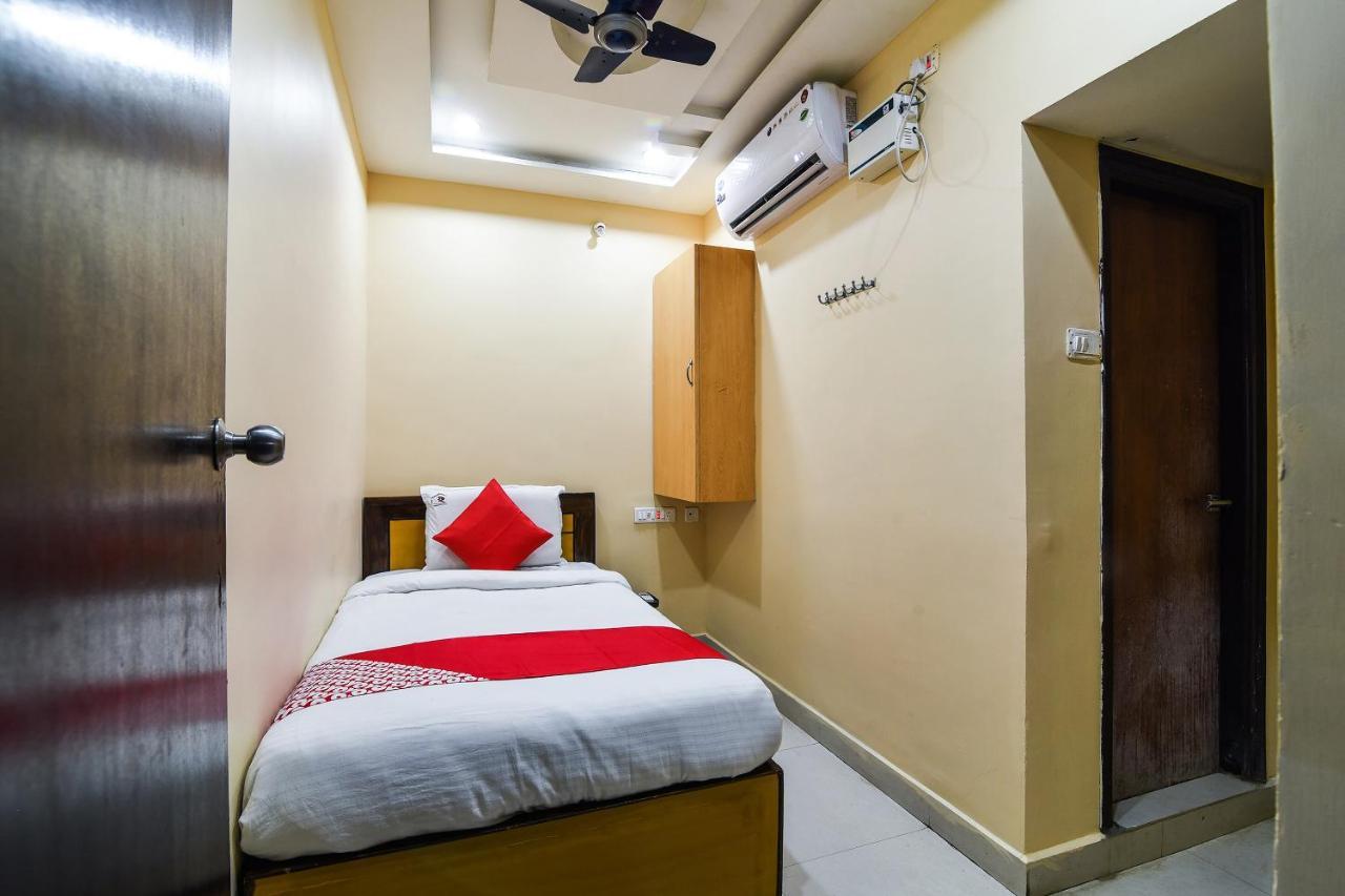 Ramesh Residency Hotel Anantapur Exterior photo