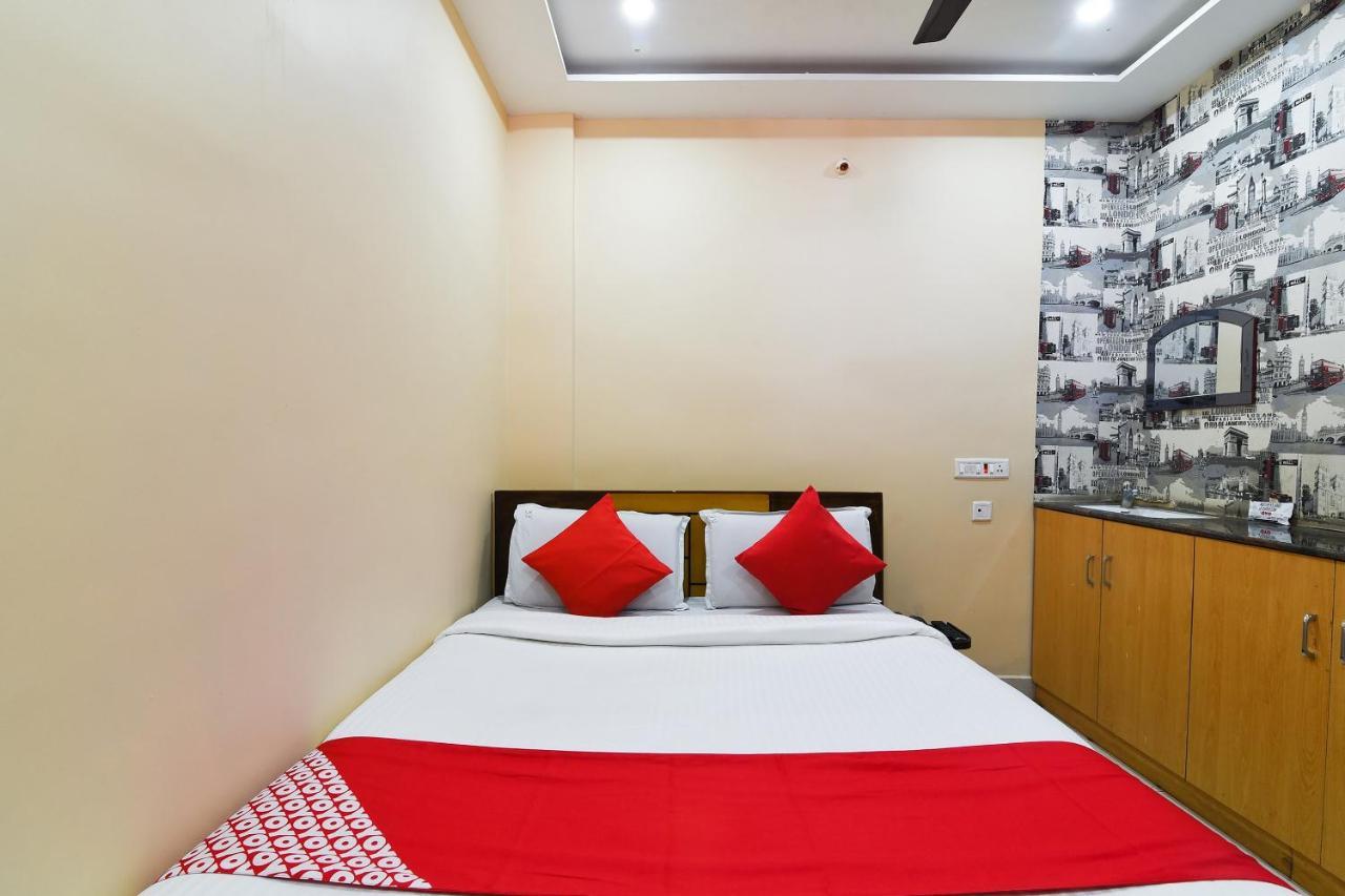 Ramesh Residency Hotel Anantapur Exterior photo